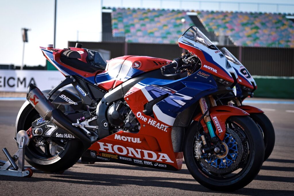 Honda via concessioni in Superbike si inventa il super telaio
