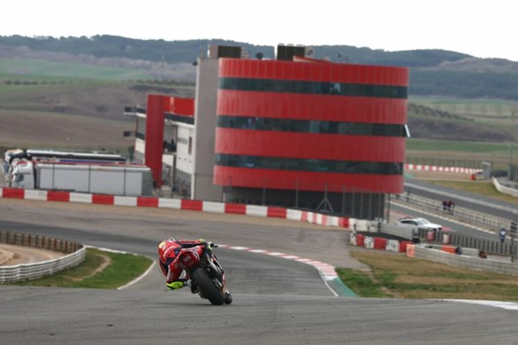 Le British Superbike en Espagne : dès 2024 en Navarre Il British Superbike in Spagna: partenza 2024 a Navarra