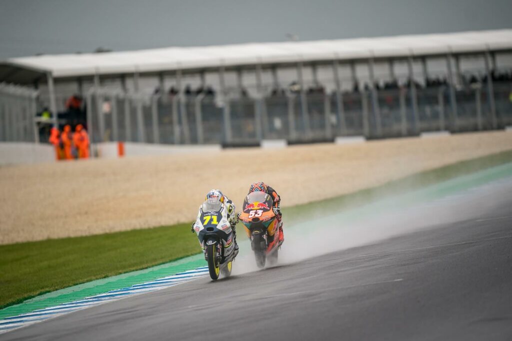 Moto3 : Ayumu Sasaki, le “complexe” du dernier tour et le -4 de Masia sasaki-oncu-australia-moto3