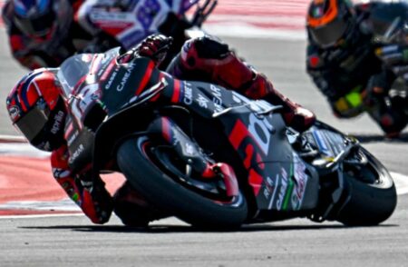 MotoGP Indonésie, Maverick Vinales se démarque à l'échauffement