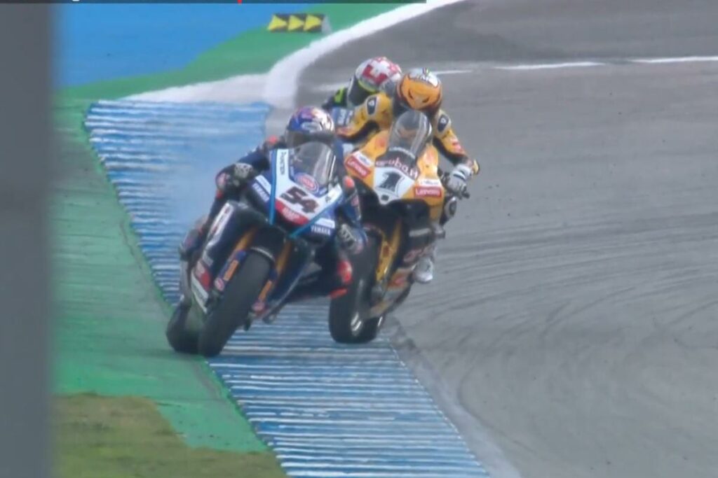 SBK, Razgatlioglu : « Aucun avantage sur le green. Yamaha ? Peut-être que je reviendrai” Superbike Jerez, Razgatlioglu saluta Yamaha con una beffa