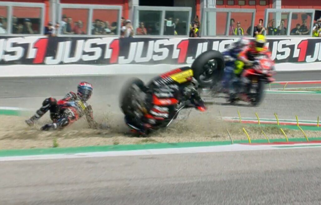 Superbike CIV: Michele Pirro, la chute qui coûte cher (Vidéo) Michele Pirro, Superbike