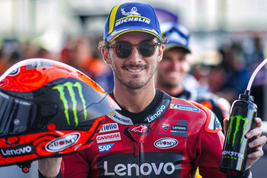 MotoGP, Bagnaia sait ce qu’il ne faut pas faire de mal : “Ce sera fondamental” MotoGP Sepang, Bagnaia non vuole sbagliare le Qualifiche
