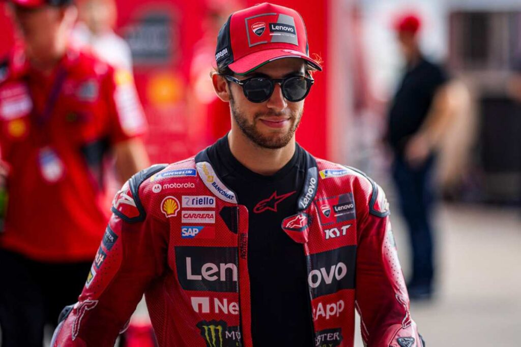 MotoGP, Capirossi défend Bastianini : « Il n’y a pas de discussion » MotoGP, Loris Capirossi difende Enea Bastianini