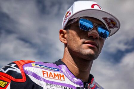 MotoGP Valencia, Jorge Martin all'attacco di Pecco Bagnaia