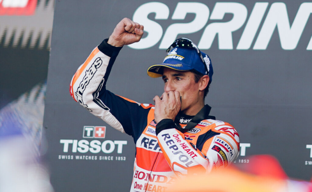 MotoGP : Marc Marquez, dernières émotions avec Honda “Je réessayerai demain” marquez-honda-podio-motogp-sprint