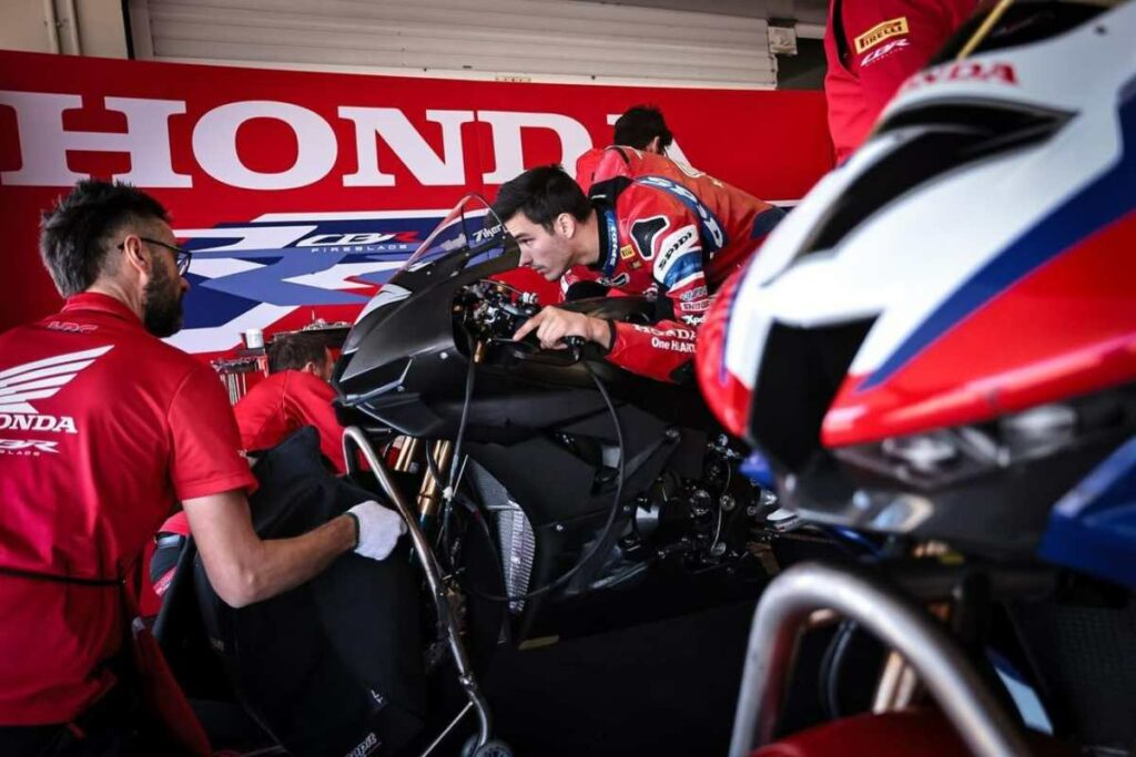 Superbike, Iker Lecuona : nouvelle Honda et nouveau chef d’équipe Superbike, test Jerez: Lecuona prova la nuova Honda