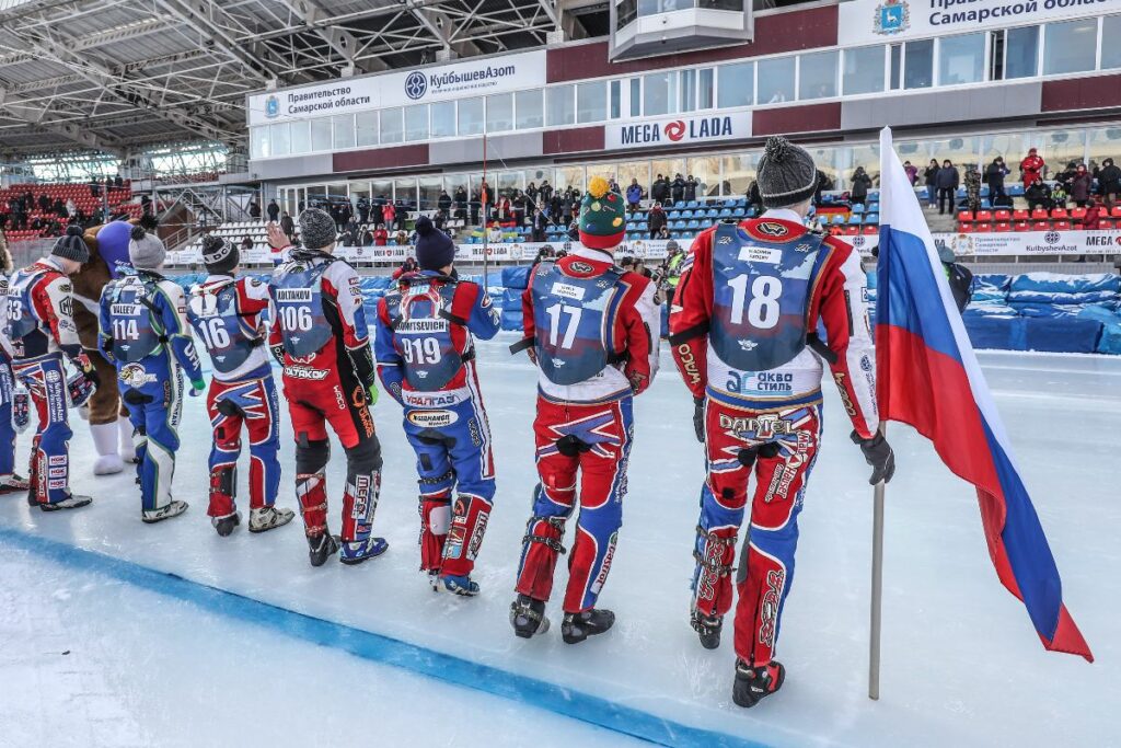 Conflit russo-ukrainien : les motocyclistes russes restent interdits Conflitto russo-ucraino: i motociclisti della Russia restano banditi