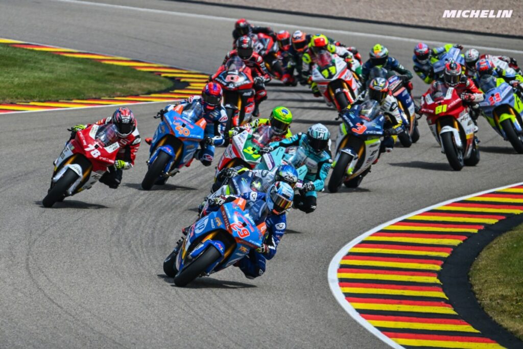 MotoE 2024 : pilotes confirmés, dates d’essais et calendrier motoe-michelin-stagione-2023
