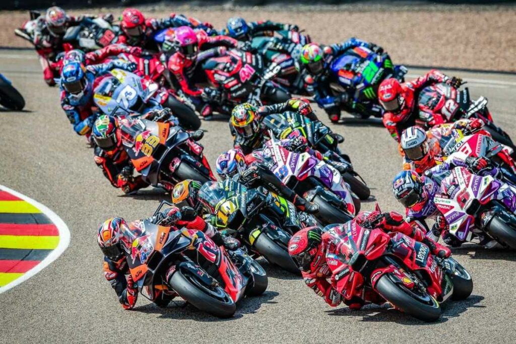 MotoGP, coup gagnant en course de sprint : Dorna ne revient pas en arrière MotoGP, sprint race: Dorna non torna indietro