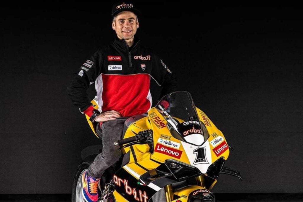 Superbike, Bautista : “Razgatlioglu-BMW et Rea-Yamaha remportent immédiatement le titre” Superbike, Bautista non sottovaluta Razgatlioglu e Rea