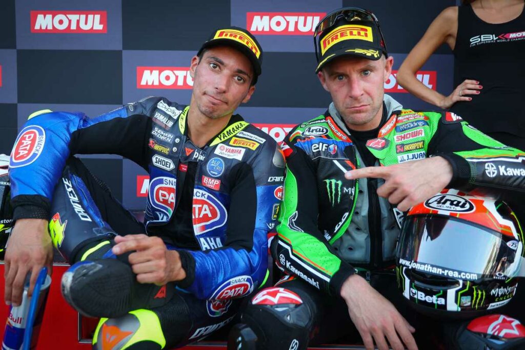 Superbike, Razgatlioglu : « Rea chez Yamaha ? Je serais resté à Kawasaki” Superbike, Rea in Yamaha: Razgatlioglu non lo avrebbe fatto