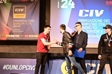 Pirro - Zanetti stretta di mano CIV Superbike