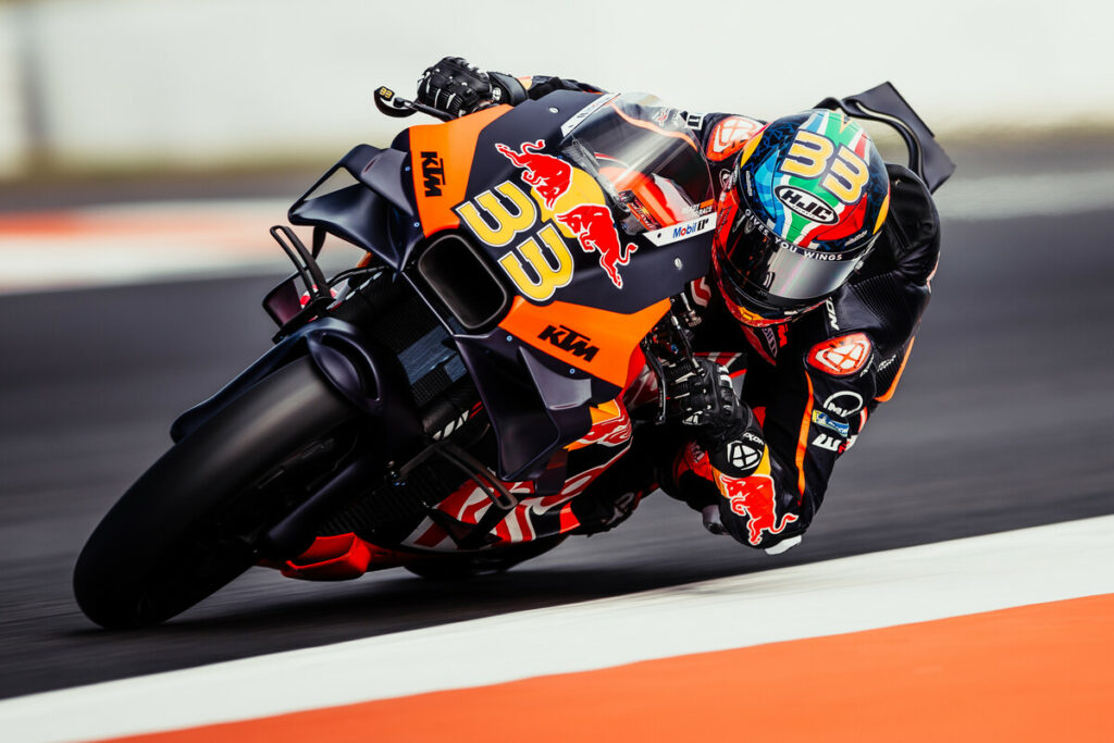 MotoGP, Brad Binder : « Le sprint, c’est plus physique, mais je m’amuse plus » brad-binder-ktm-motogp-test-valencia