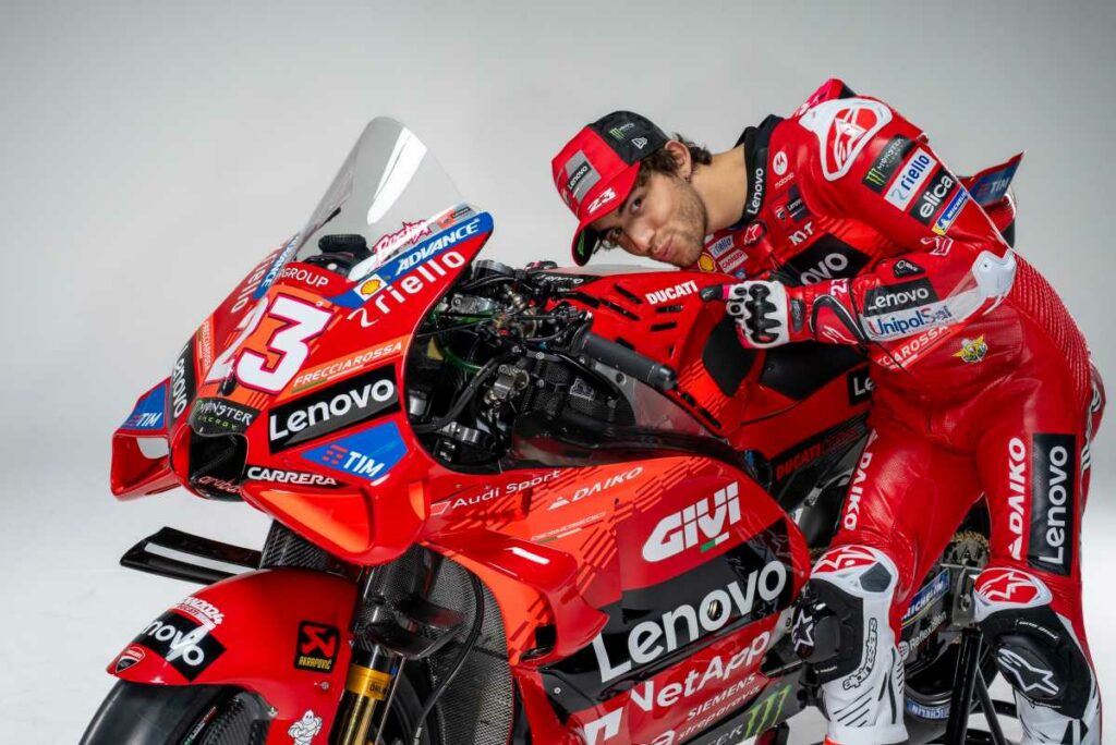 MotoGP, Enea Bastianini défie Jorge Martin : « Je veux rester ici » MotoGP, Enea Bastianini