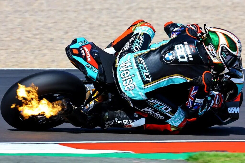 Peter Hickman établit également un record en British Superbike Peter Hickman da record anche nel British Superbike