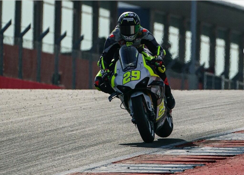 Superbike : Andrea Iannone retrouve la lumière « Nous avons une excellente base » Andrea Iannone, Superbike