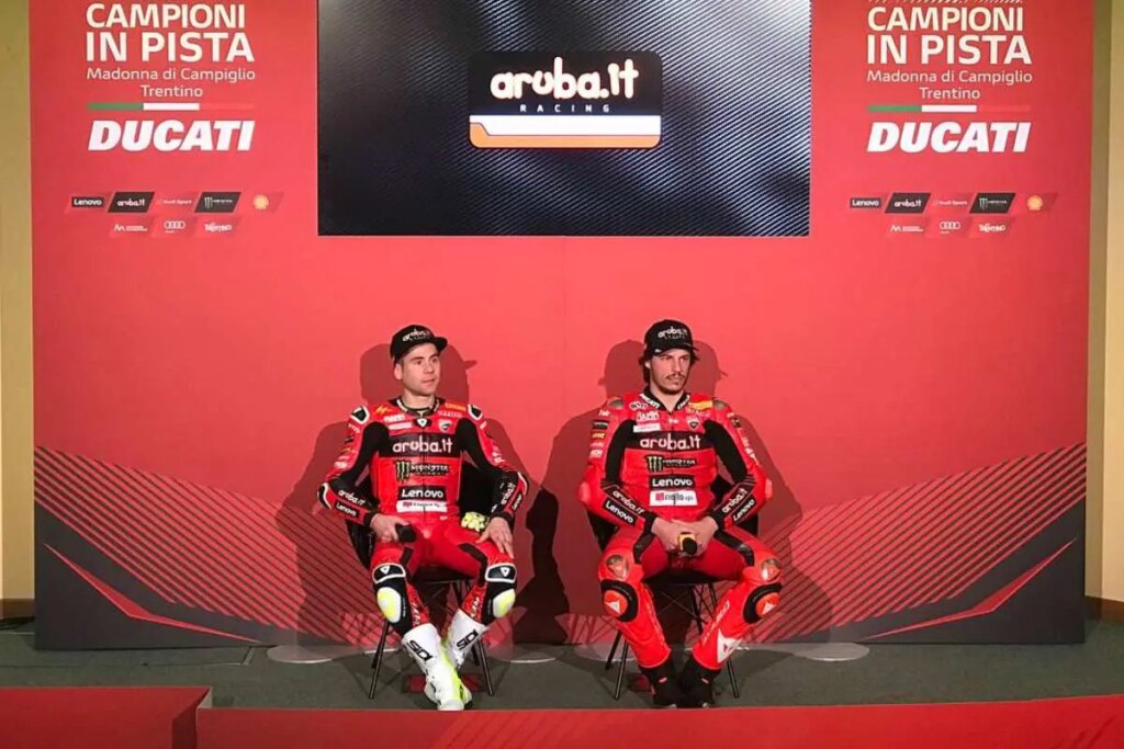 Superbike, Bulega : « Bautista ? Un stimulus, mais cela peut devenir une souffrance” Superbike, Bulega non vuole "soffrire" Bautista