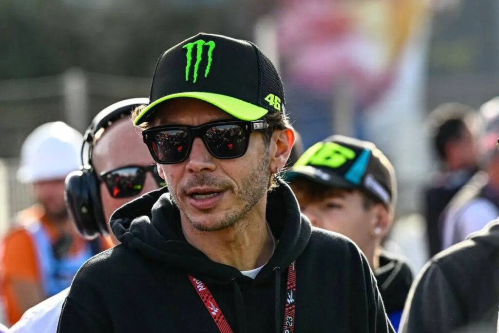 Valentino Rossi manquera les 24 Heures de Dubaï : WRT retire les BMW M4 MotoGP, Valentino Rossi