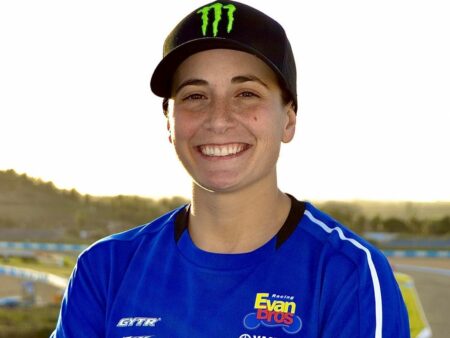 Ana Carrasco au début du Championnat du monde féminin 2024 avec Evan Bros L’ex Campionessa del Mondo Supersport 300 torna nelle derivate di serie: Ana Carrasco correrà nel Mondiale Femminile 2024 con l’Evan Bros Racing Team