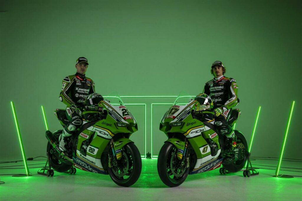 Superbike, Kawasaki Racing Team : Bassani et Lowes Ninjas dévoilés Superbike, Kawasaki Racing Team : Bassani et Lowes Ninjas dévoilés
