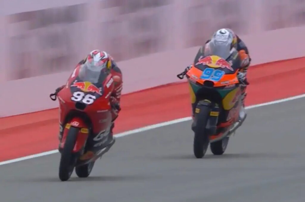 Moto3 Portimao : Holgado dit non à Rueda, au triomphe et au leadership du championnat du monde holgado-rueda-moto3-portimao