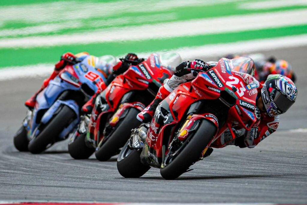 MotoGP, Domenicali tire les oreilles de Marquez et Bagnaia : “Je ne les justifie pas” MotoGP Portimao 2024