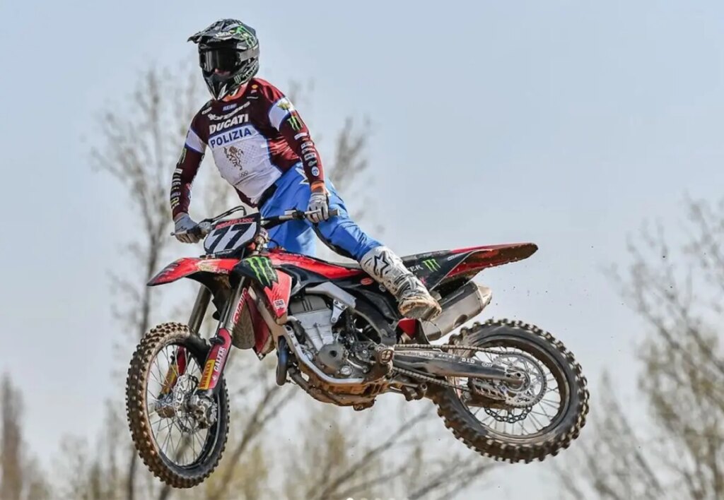 Motocross Mantoue : « Desmo 450 MX, Ducati a construit un monstre ! » Motocross, Ducati