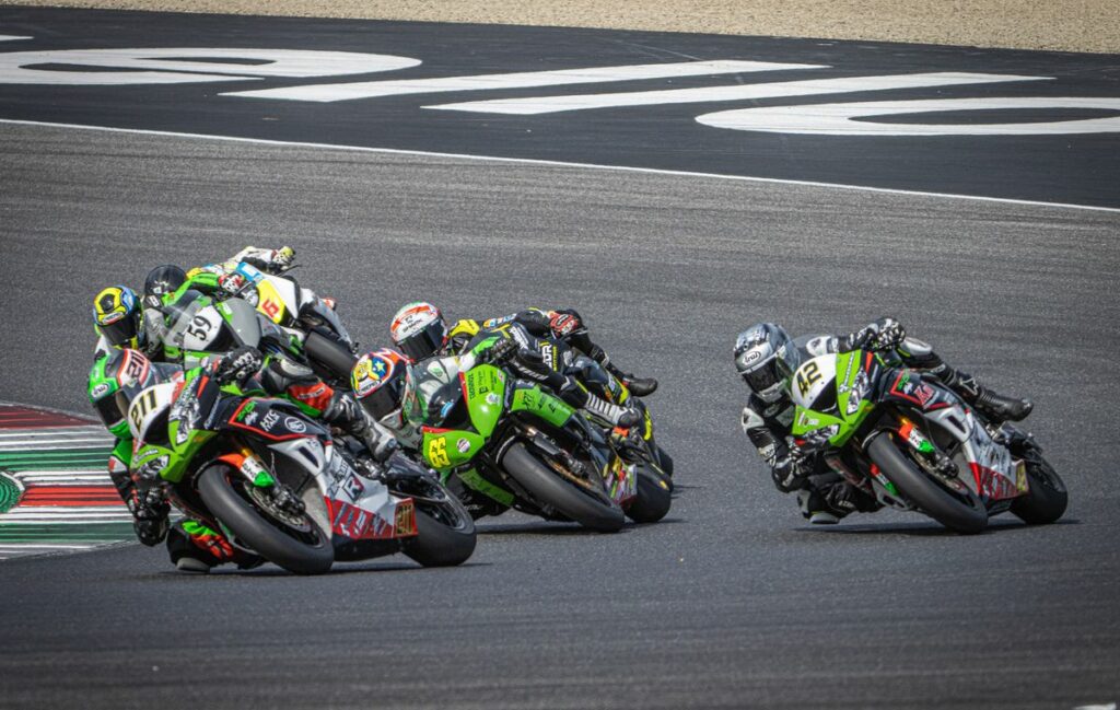 National 600 aux grades réduits : les pilotes inscrits Svelata l’entry list del National Trophy 600: numeri in calo con 18 iscritti alla stagione 2024, la concorrenza della Supersport tricolore e un calendario non più CIV-dipendente si fanno sentire
