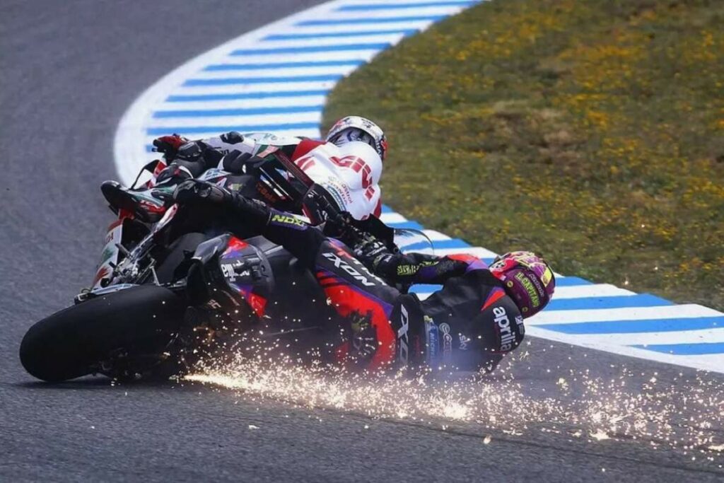 Contact MotoGP, Espargaró-Zarco : quasi-lutte dans la direction de course MotoGP, Aleix Espargaro e Johann Zarco