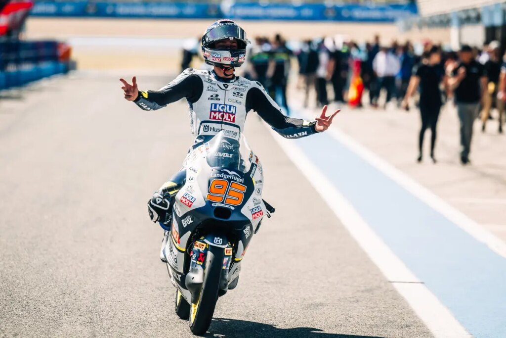 Collin Veijer : le Néerlandais qui a grandi en Italie et qui gagne en Moto3 Collin Veijer: l'olandesino cresciuto in Italia che vince in Moto3