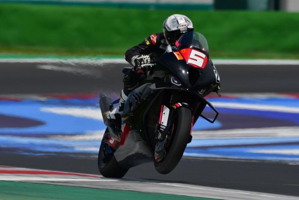 Fenati en piste sur BMW 1000 : le team manager « Test super positif » Romano Fenati