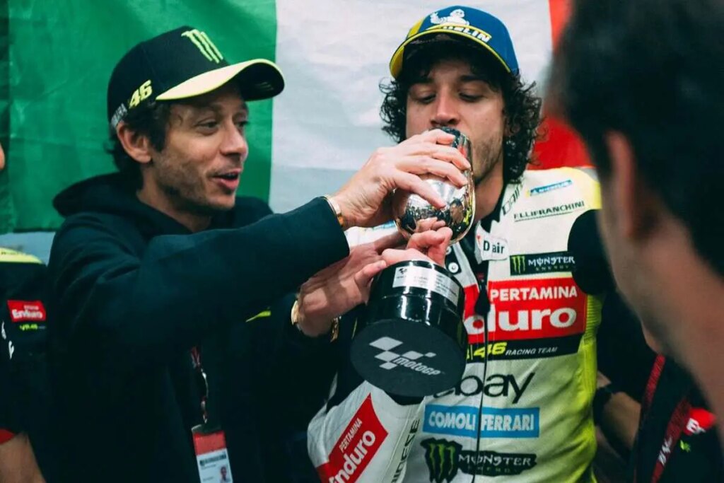 MotoGP, Valentino Rossi et le sens des responsabilités envers Bezzecchi MotoGP Valentino Rossi Marco Bezzecchi