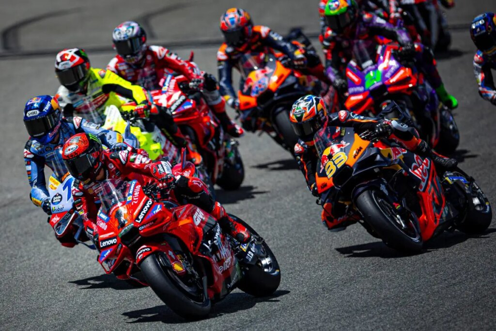 Règlement MotoGP 2027 : je voudrais mais je ne peux pas Regolamento MotoGP 2027: vorrei ma non posso