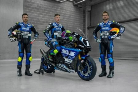 Livrea speciale per YART Yamaha al via della 8 ore di Suzuka 2024 con Niccolò Canepa, Marvin Fritz e Karel Hanika.