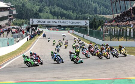 Il leggendario tracciato di Spa-Francorchamps ospita il secondo appuntamento del Mondiale Endurance FIM EWC 2024: gara ridotta di due terzi, ma sempre con tanto fascino e adrenalina