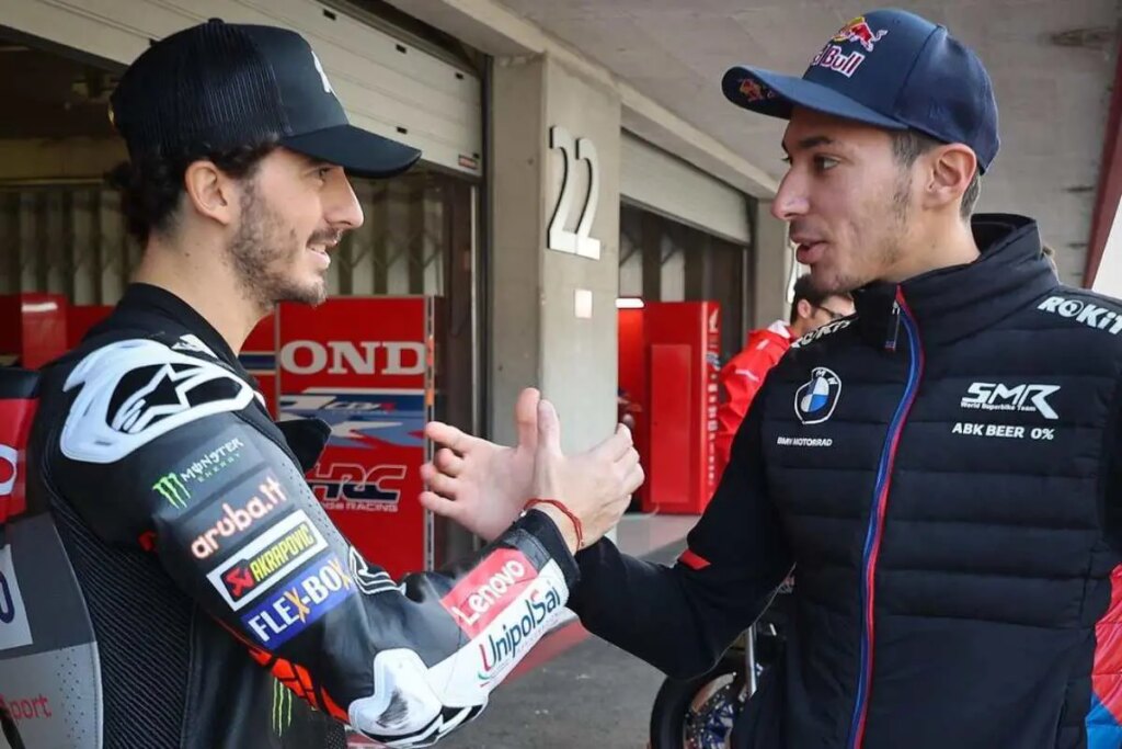 Superbike, Bagnaia impressionné par Razgatlioglu : le parcours de Tardozzi Superbike Razgatlioglu Bagnaia