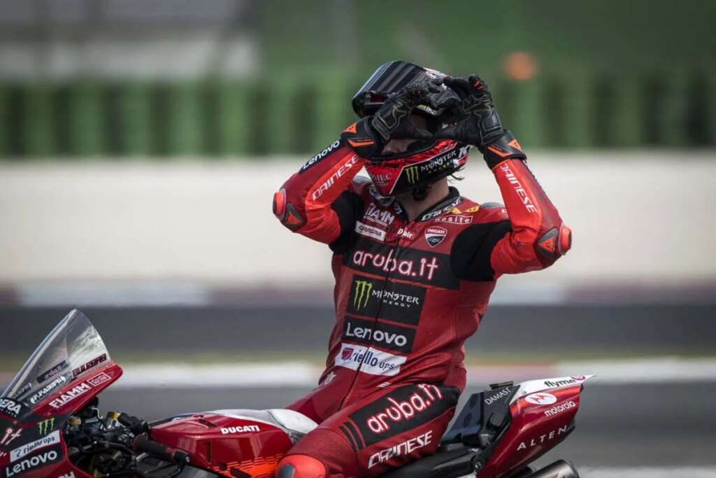 Superbike, Bulega plaisante : “J’ai fait la stupide erreur de gagner dès mes débuts” Superbike Misano Nicolò Bulega