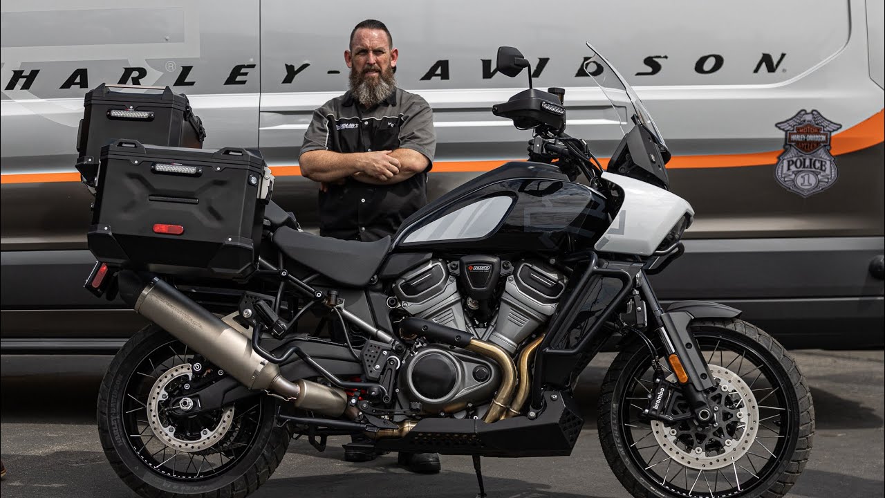 Harley-Davidson Police Pan America In Action