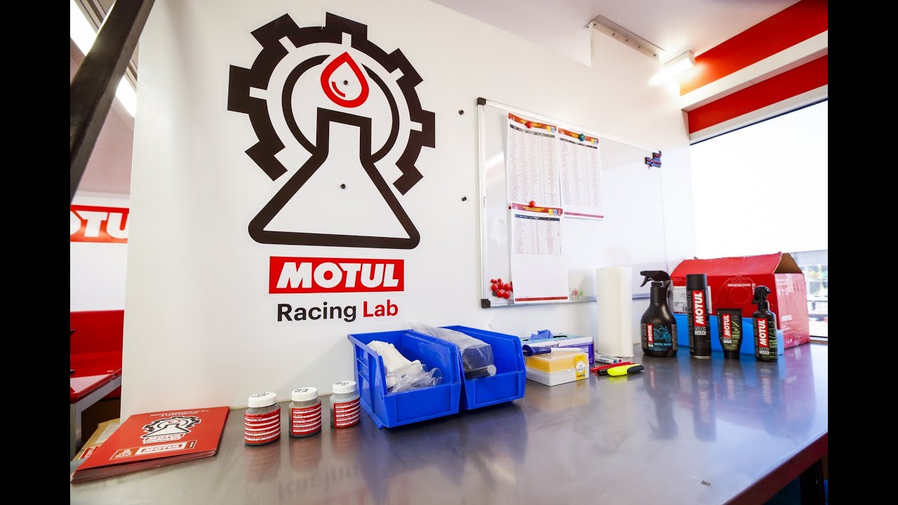 Revealing technical secrets at Dakar!