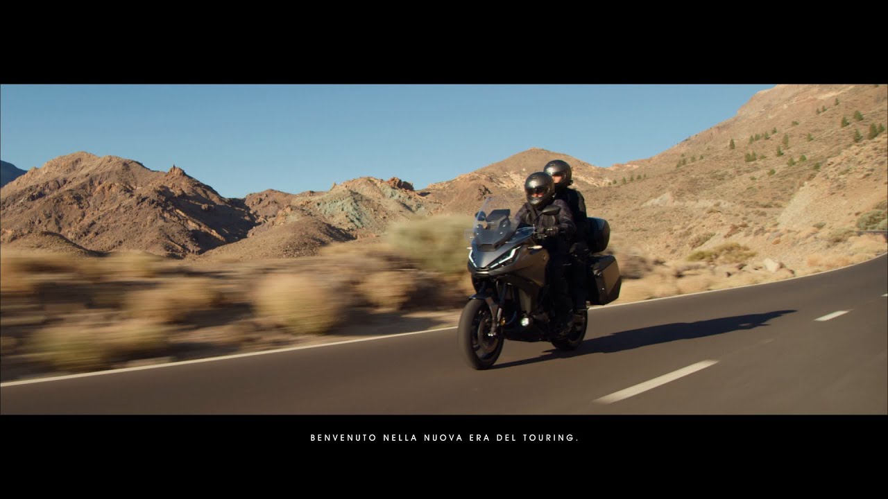 Honda NT1100. Nasce la prima 'touring-crossover' della Casa dell'Ala.