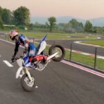Yamaha YZ450F: avec Toprak Razgatlioglu, une seule roue suffit - VIDEO
