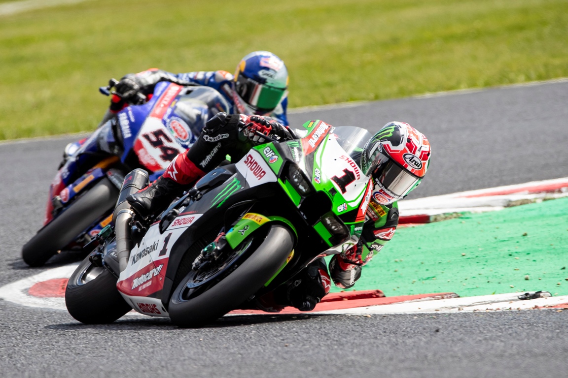 SBK, Hot challenge en Navarre : Rea 1er en FP1 suivi de Toprak et Redding