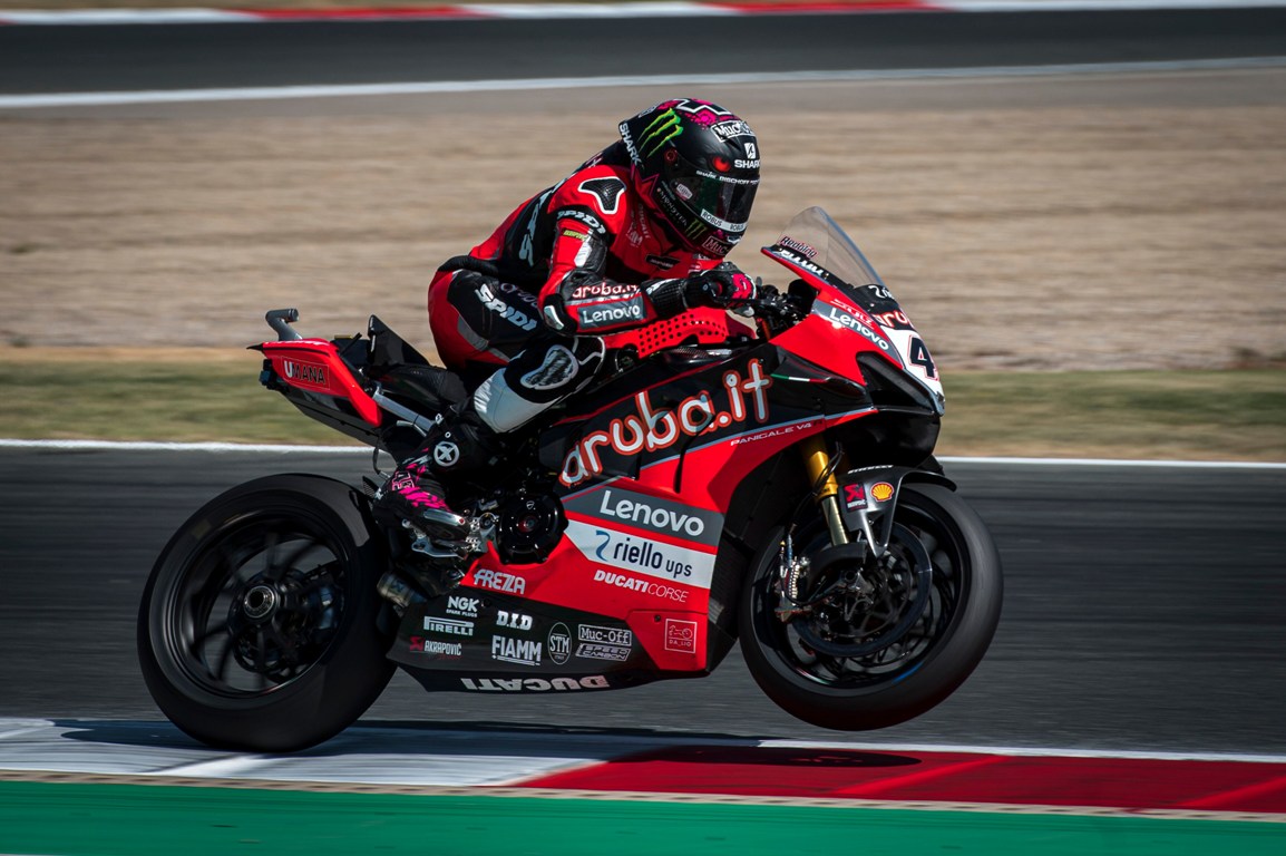 SBK, Redding prend l’échauffement, Rea récupère une demi-seconde !