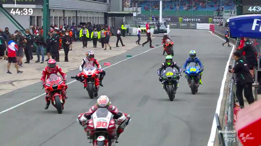 MotoGP: Marquez distrugge la Honda, ma domina la FP1 a Silverstone: 2° A.Espargarò