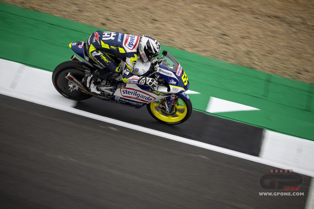 Moto3, FP3 : Fenati continue sa domination à Silverstone, record en chute libre