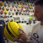 SBK, Jonathan Rea et l'Arai de Joey Dunlop : visite du siège