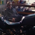 Brad Pitt et le café-racer Harley-Davidson... pour la pub du café