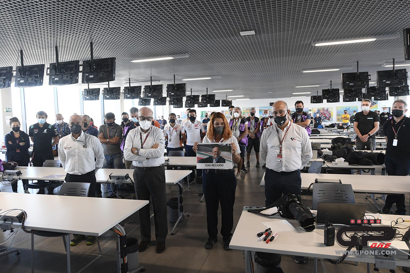 Le MotoGP accueille Riccardo Benvenuti avec une minute de silence