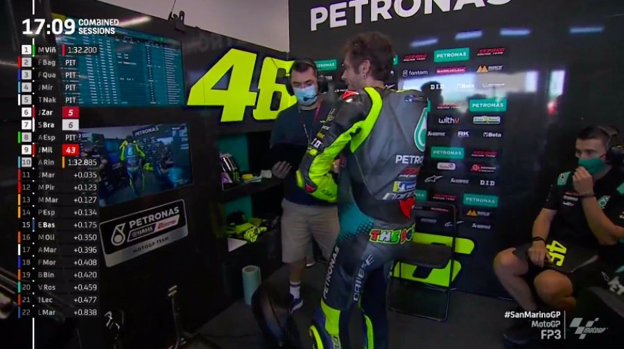 MotoGP: Bagnaia prenota la pole: 1° in FP3 a Misano, Marquez soffre e cade